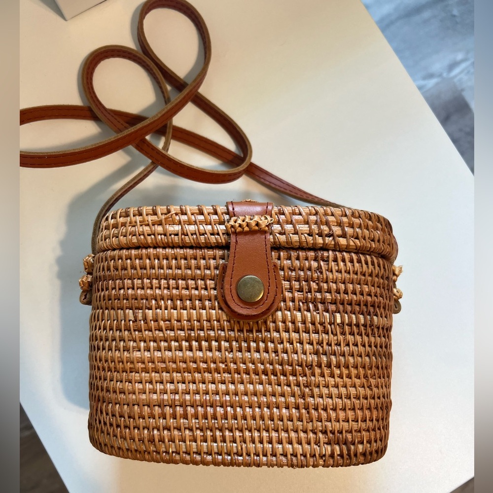 Rattan Purse with Tropical Silky Blue Lining
